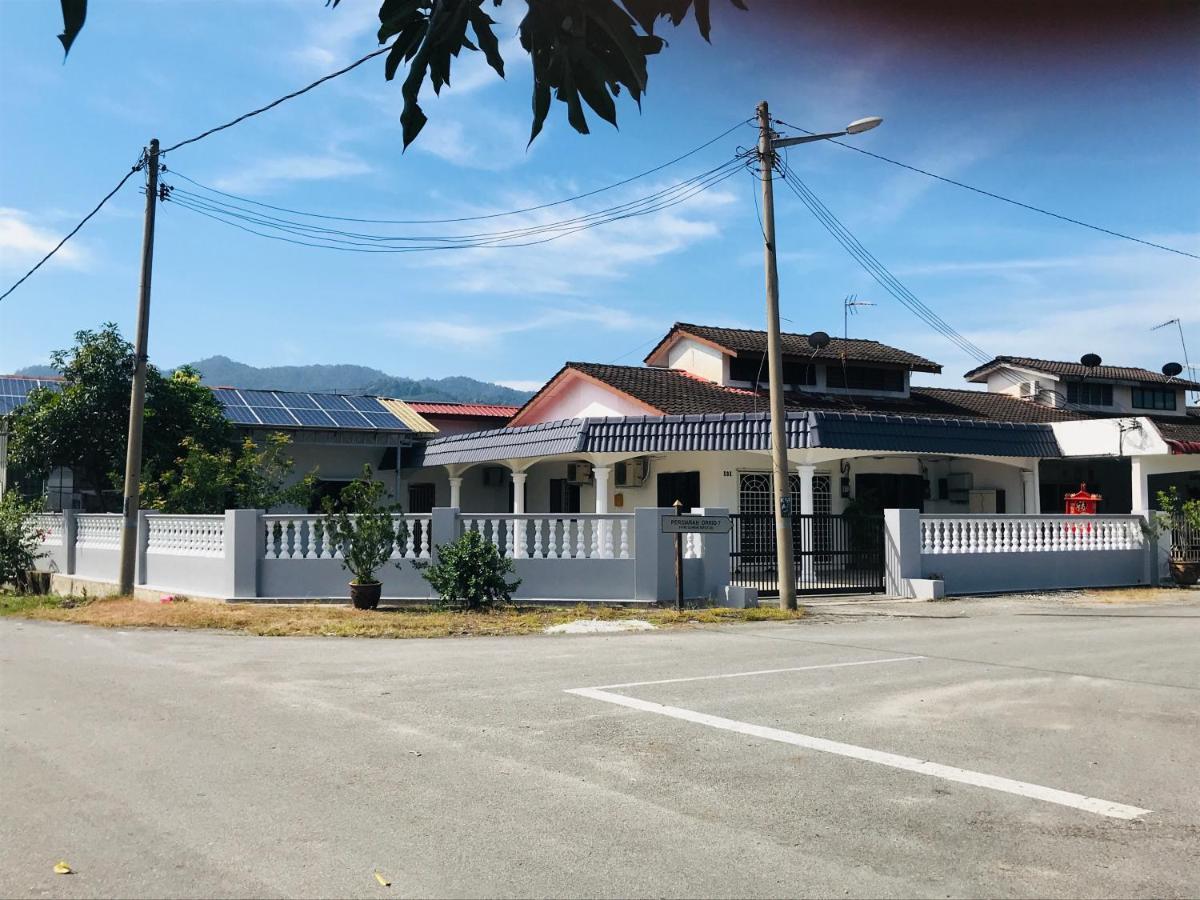 Cozy And Comfortable Homestay In スンガイ・シプト エクステリア 写真